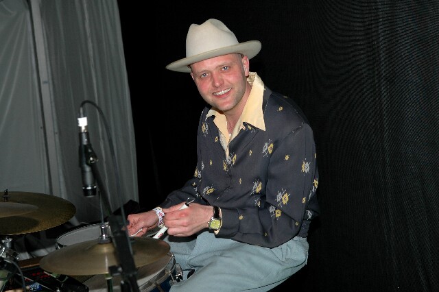 min 2008 05 03 retro rhythm 466